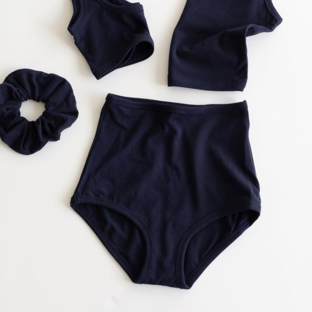 ISO ARQ High-Rise Undies NWT Size Medium in Navy